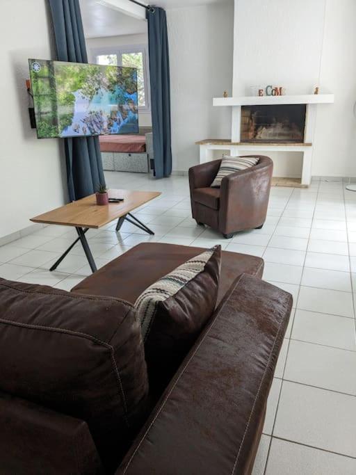 Maison Spacieuse Et Lumineuse 4 Personnes Lavilledieu  Luaran gambar